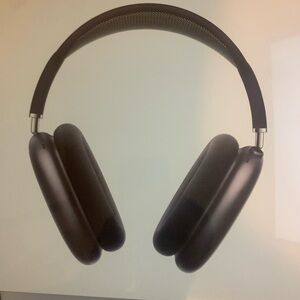 BRAND NEW NEVER OPENED APPLE AIRPOD MAXES- Space Gray